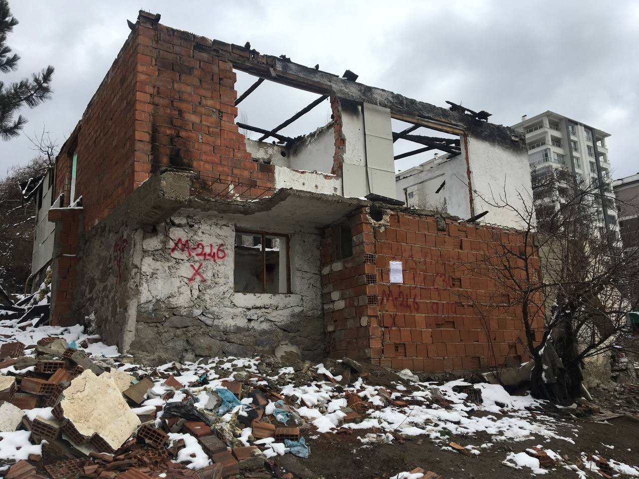Feridun Çelik Mahallesi 1048 Cadde Yıkım Tebligatı