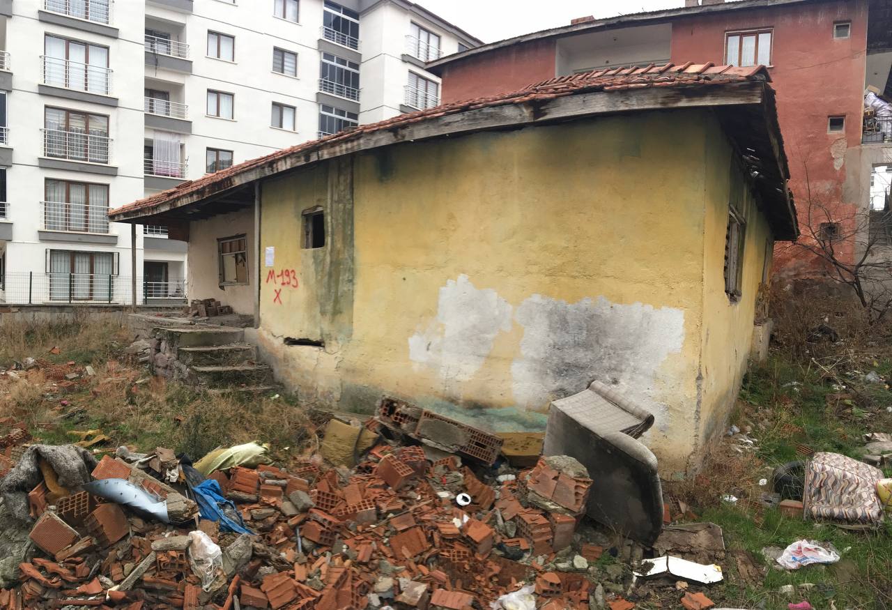 Battalgazi Mahallesi 1856 Sokak Yıkım Tebligatı