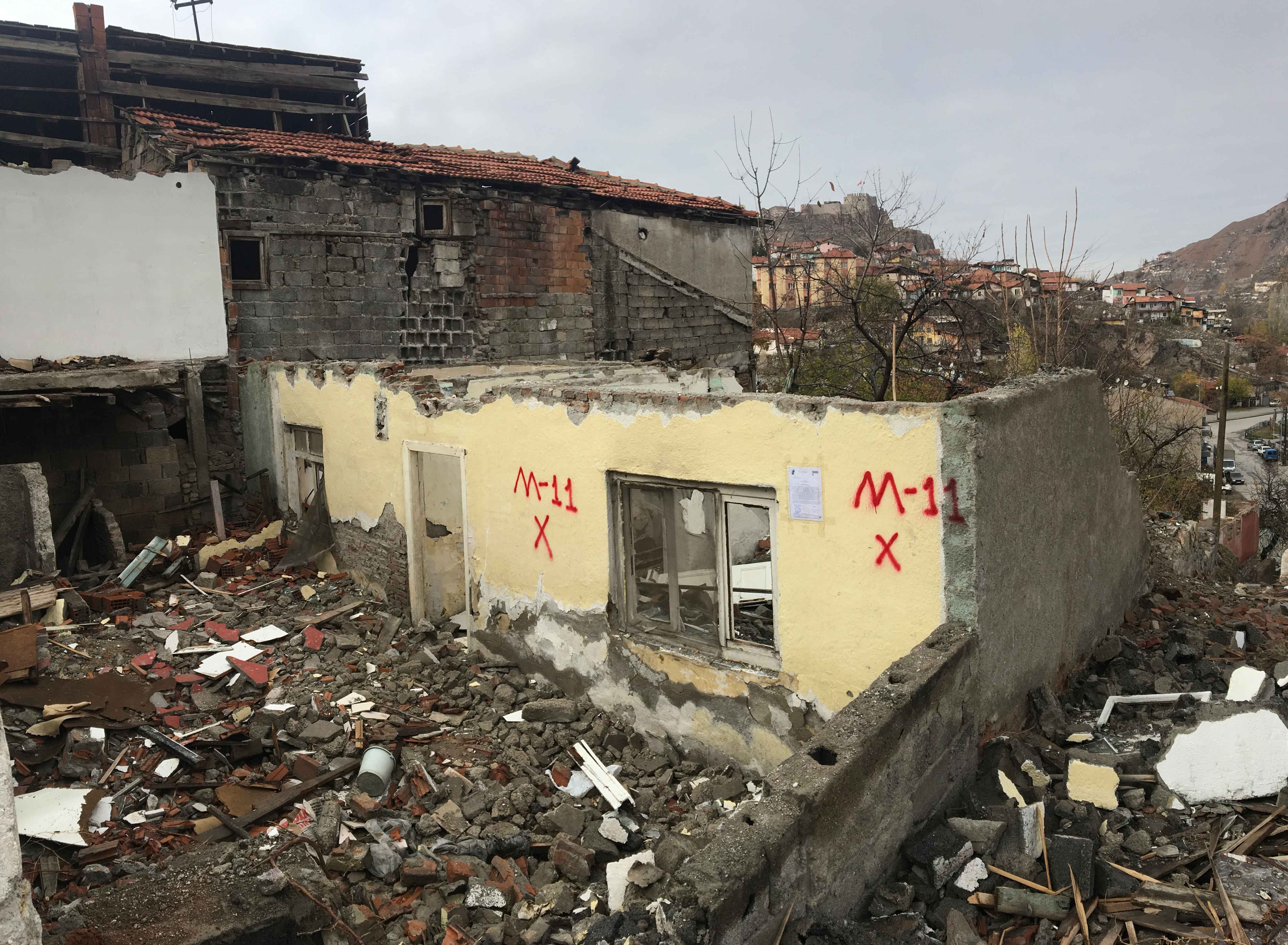 Hacettepe Mahallesi Bulgurlu Sokak No:22/B Yıkım Tebligatı