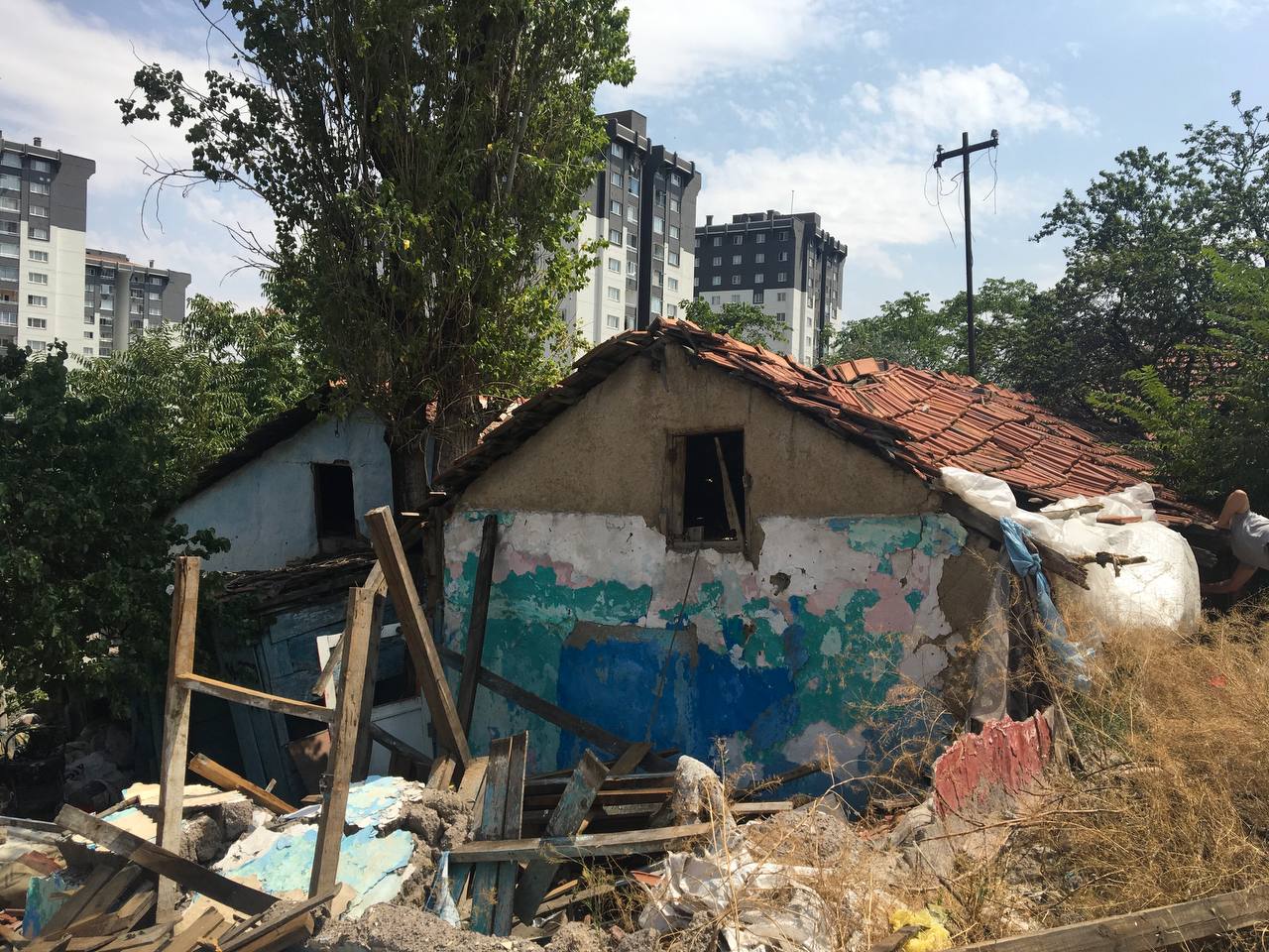 Gültepe Mahallesi 737/2 Sokak No:96B Yıkım Tebligatı