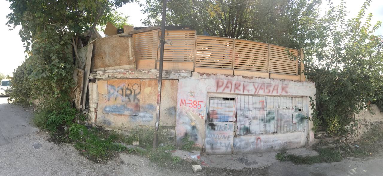 Hacettepe Mahallesi Yönü Sokak No:8 Yıkım Tebligatı