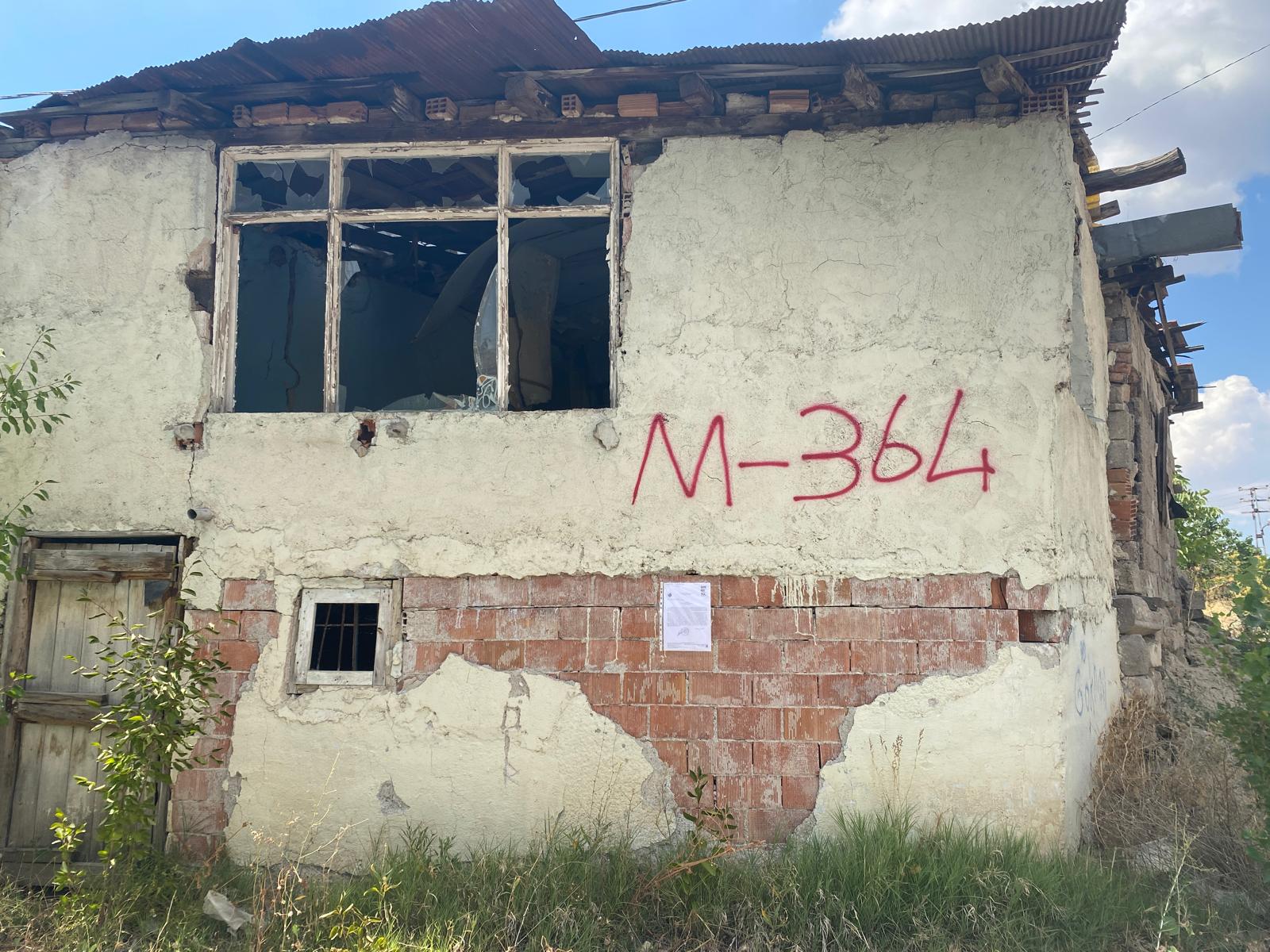 Solfasol Mahallesi 1400/3.Sokak No:16 Yıkım Tebligatı