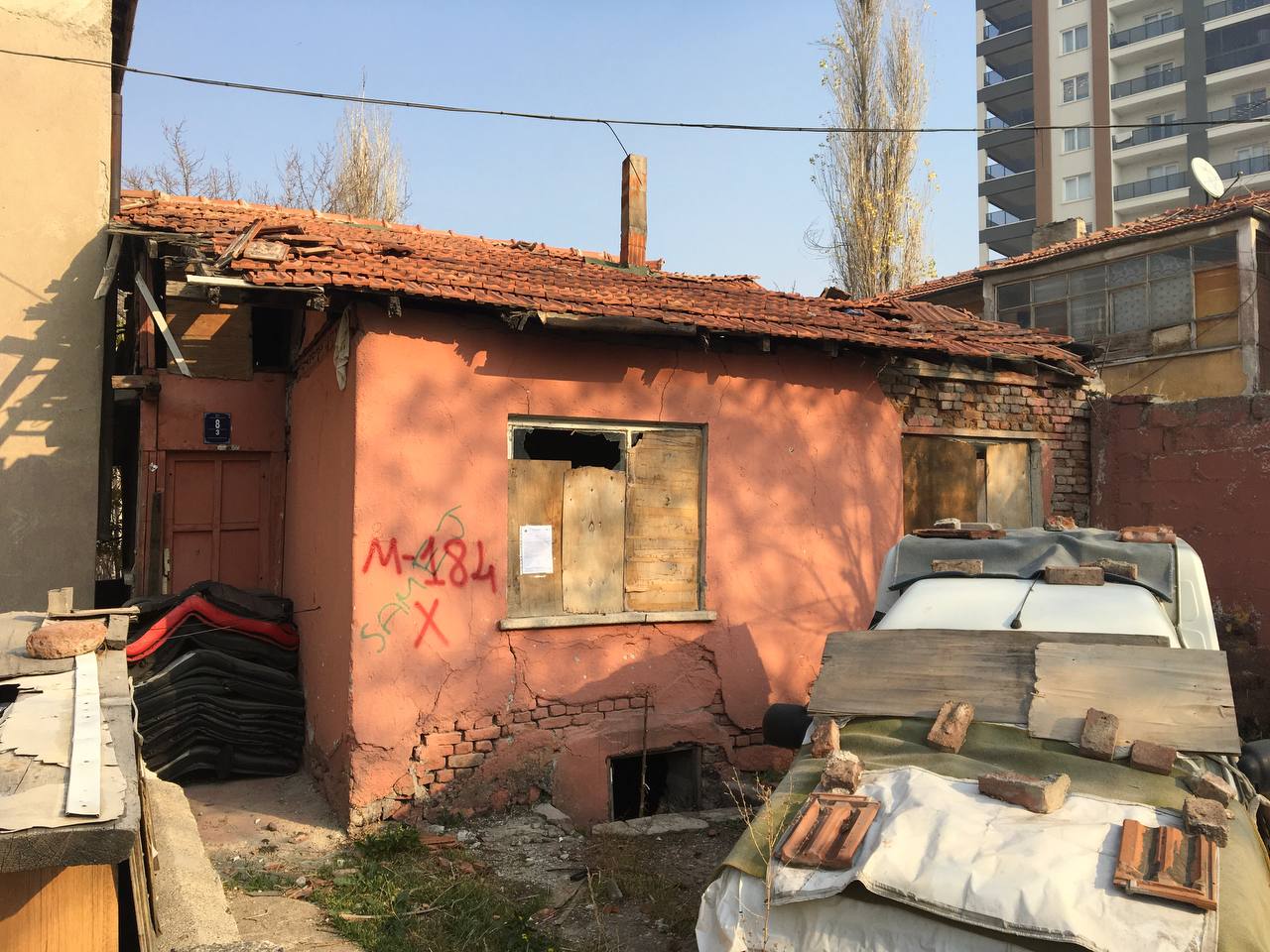 Ulubey Mahallesi 886 Sokak Yıkım Tebligatı