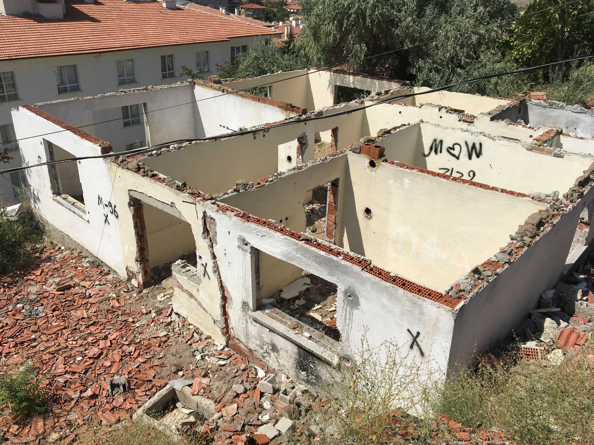 Yıldıztepe Mahallesi Abdullah Faruki Caddesi Yıkım Tebligatı