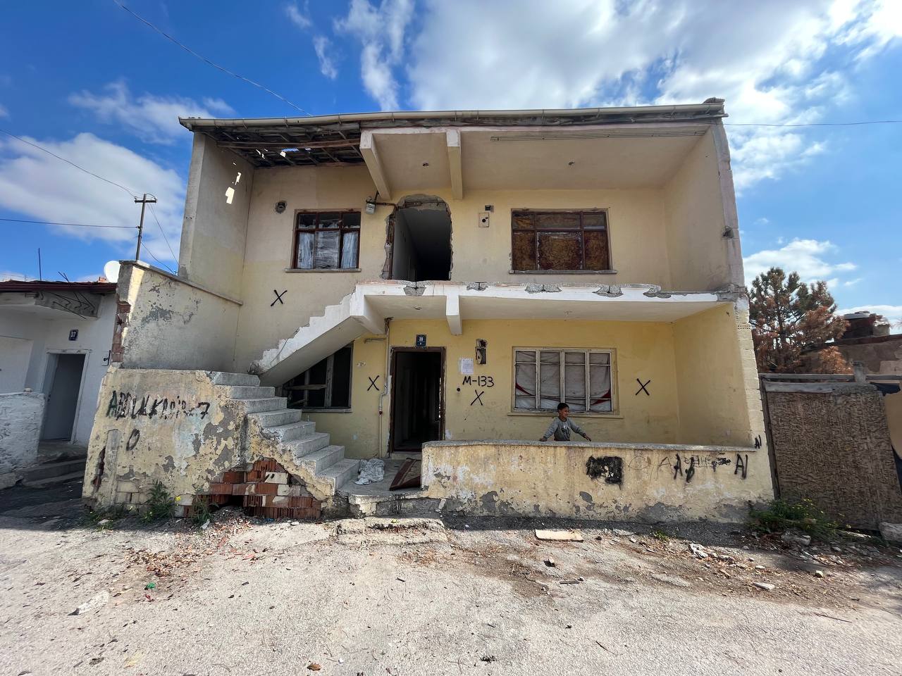 Doğantepe Mahallesi 1288 Sokak Yıkım Tebligatı 3