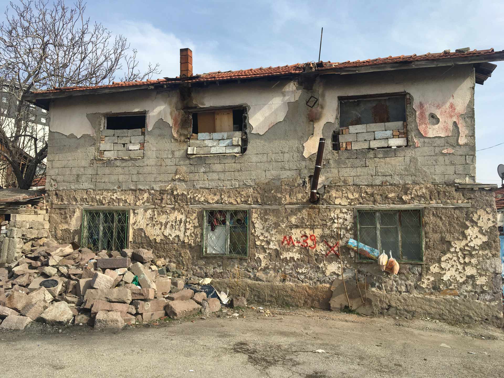 Gültepe Mahallesi 732. Sokak Yıkım Tebligatı