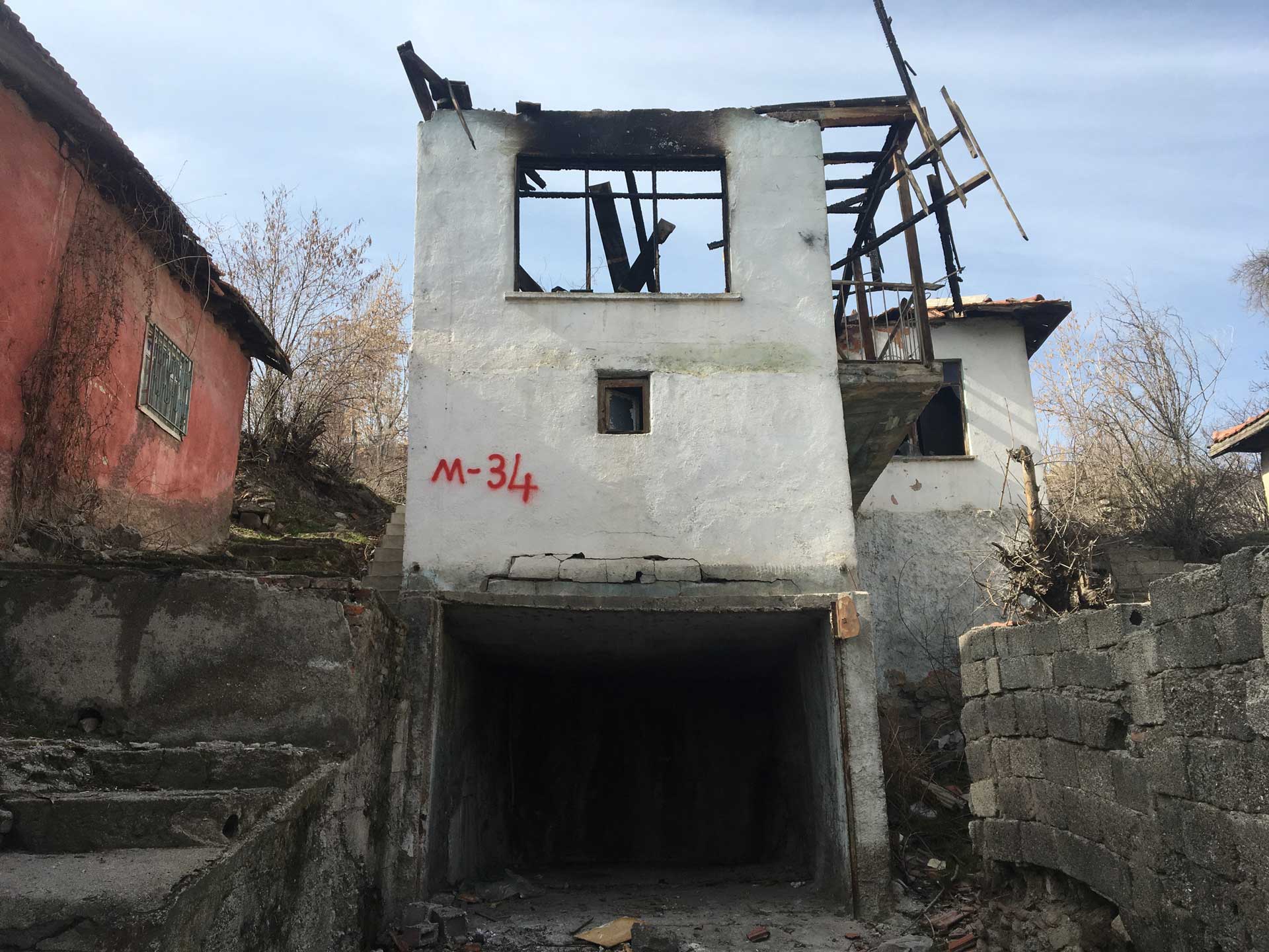 Gültepe Mahallesi Mevlana Caddesi Yıkım Tebligatı 4