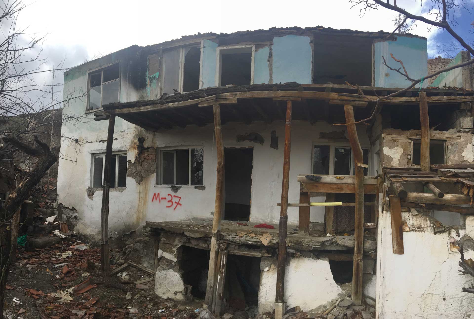 Gültepe Mahallesi Mevlana Caddesi Yıkım Tebligatı 6