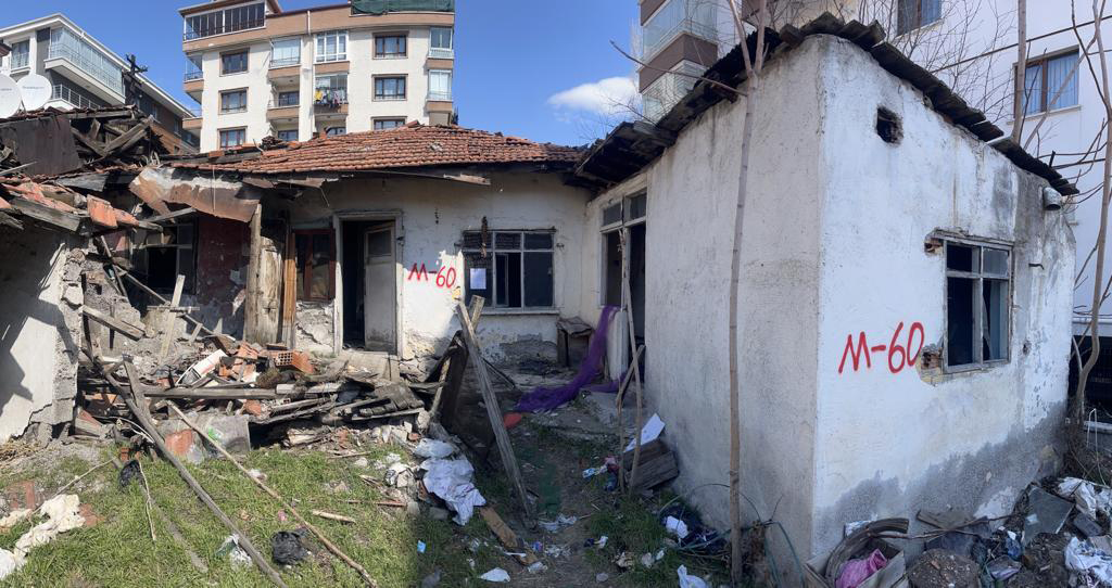 Güneşevler Mahallesi Malazgirt Caddesi Yıkım Tebligatı 2