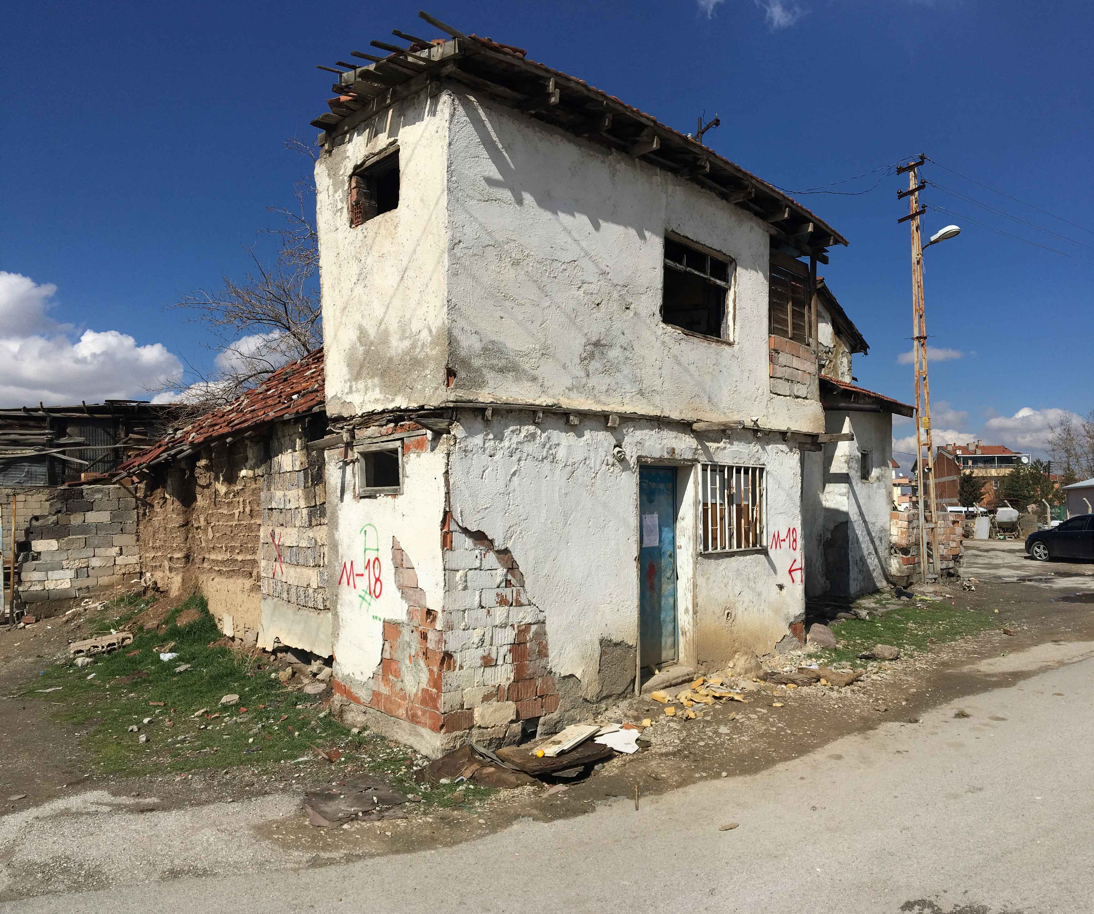 Gültepe Mah. Kasımpatı Sokak Yıkım Tebligatı