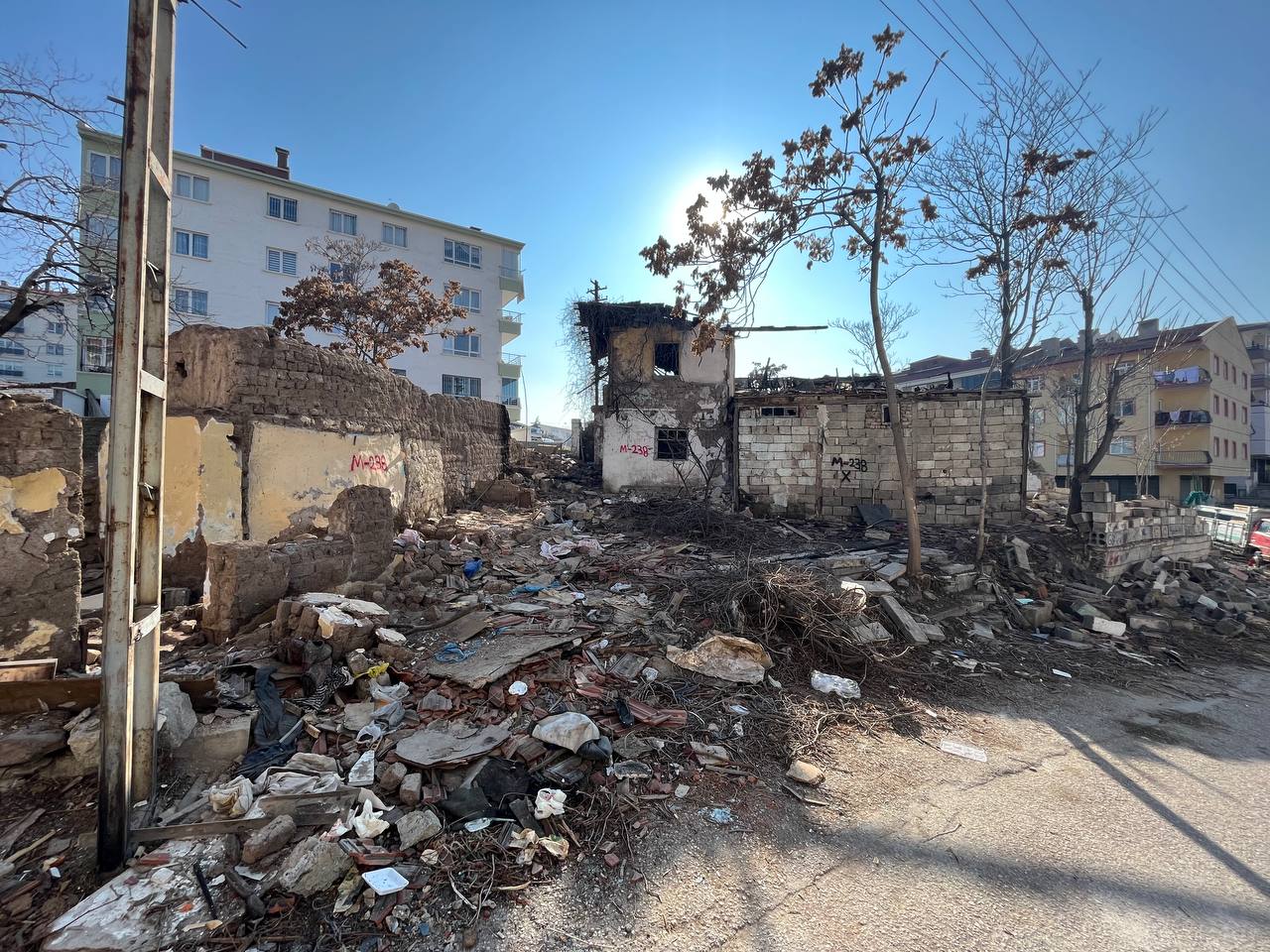 Gültepe Mahallesi 714/1 Sokak Yıkım Tebligatı