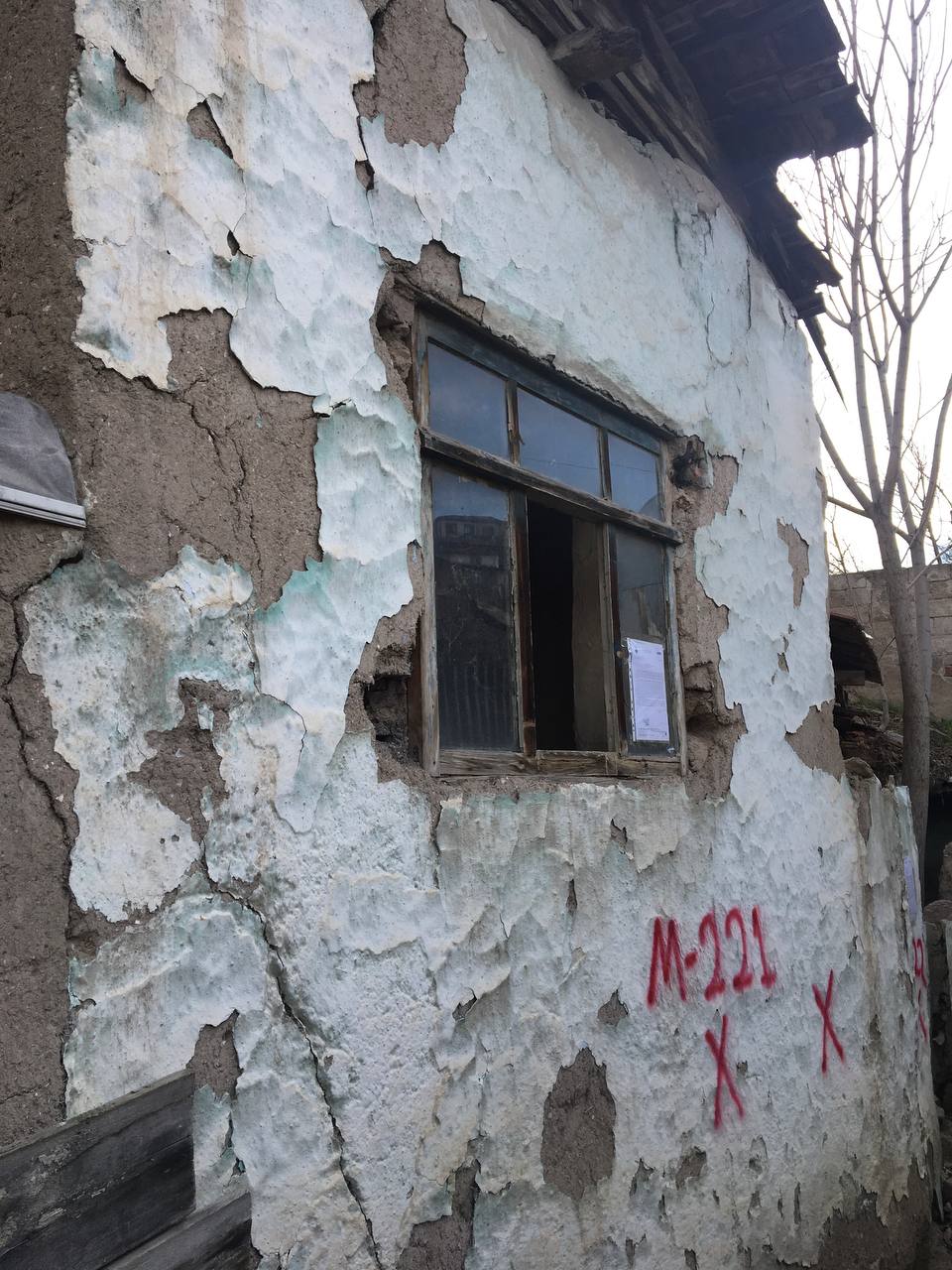 Hacettepe Mahallesi Dernek Sokak Yıkım Tebligatı 2