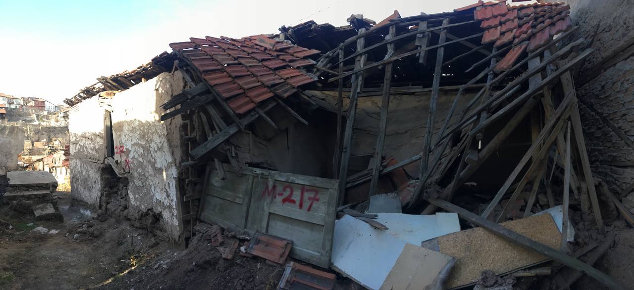 Hacettepe Mahallesi Dolu Sokak Yıkım Tebligatı 4