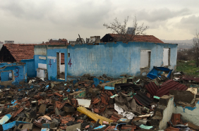 Gültepe Mahallesi Şile Sokak'ta bulunan yapı için tahliye ve yıkım tebligatı