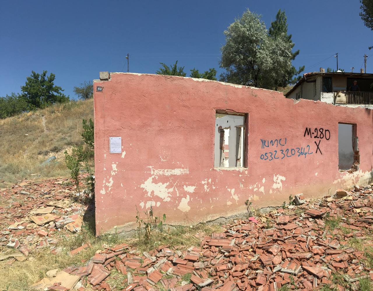 Solfasol Mahallesi 1400/6 Sokak Yıkım Tebligatı