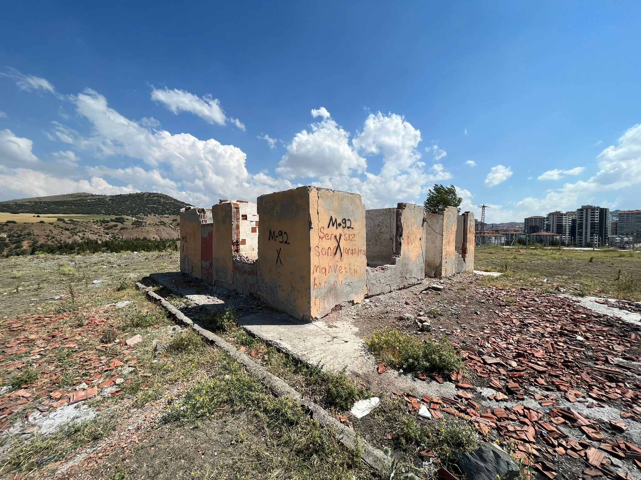 Karapürçek Mahallesi 530 Cadde Yıkım Tebligatı