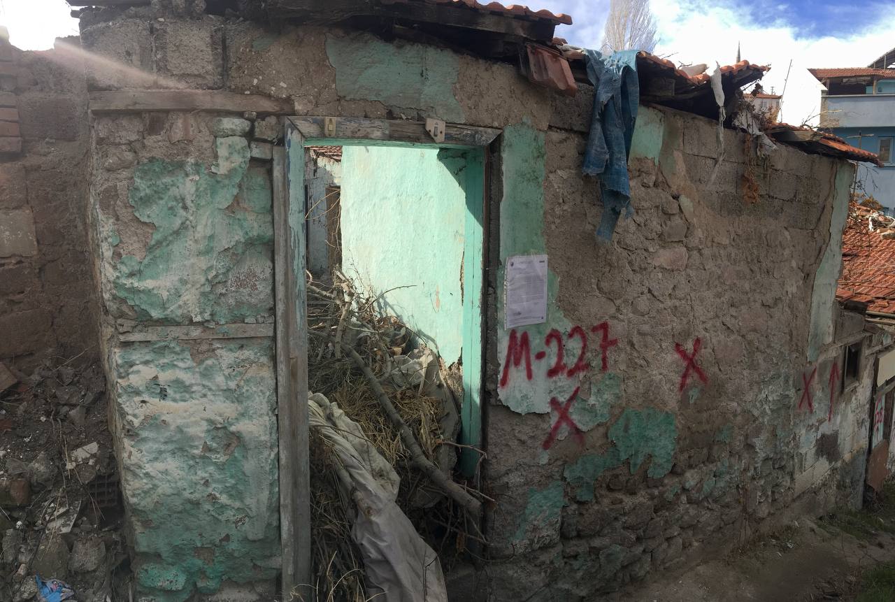Hacettepe Mah. Dolu Sokak Yıkım Tebligatı 8