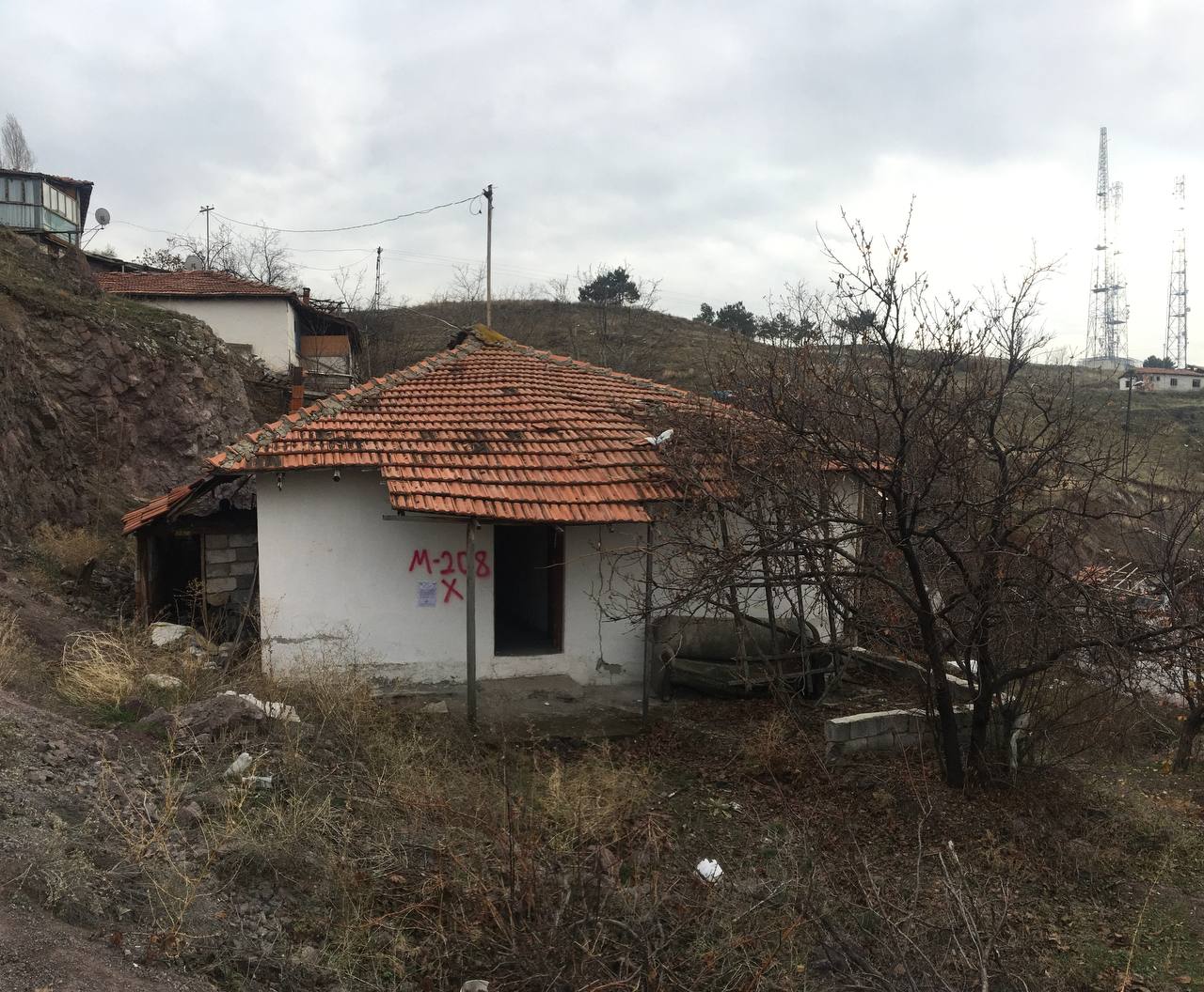 Solfasol Mahallesi 1400/7 Sokak Yıkım Tebligatı 10