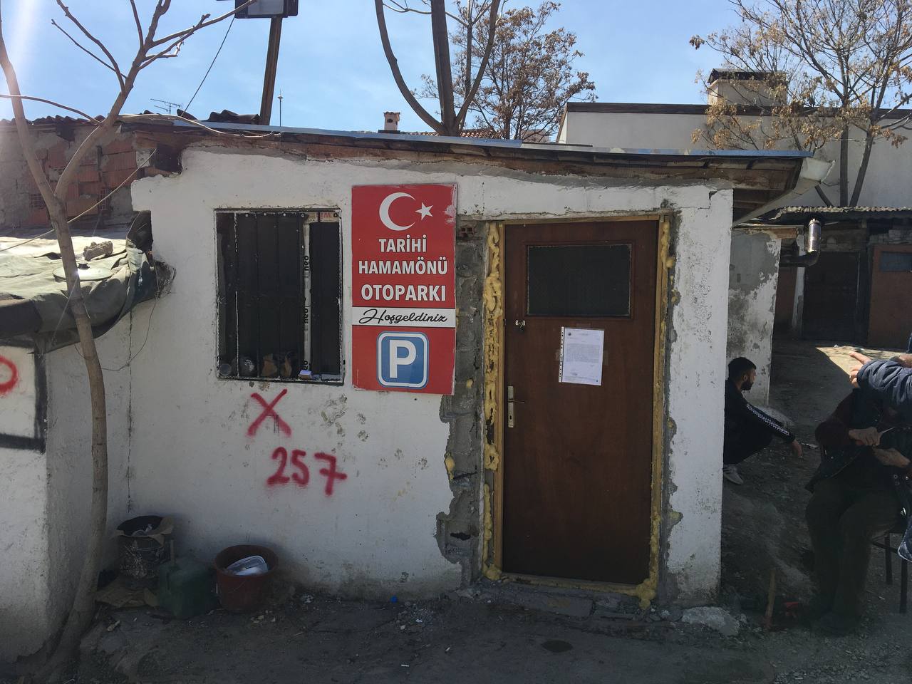 Hacettepe Mah. 4323 Ada 14 Parsel Üzerinden Bulunan Metruk Yapının Yıkım Tebligatı