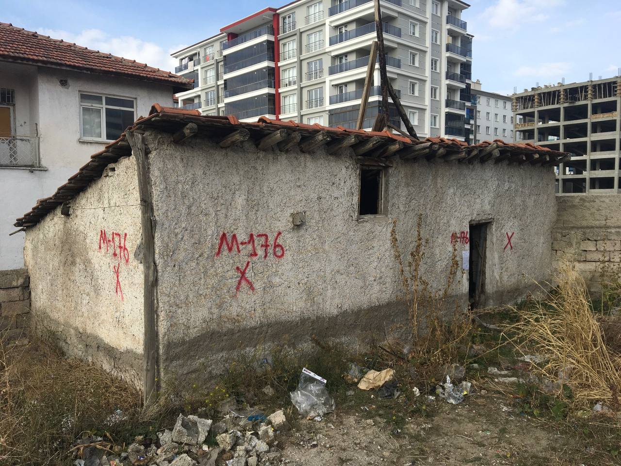 Başpınar Mah. Orhan Kemal Caddesi Yıkım Tebligatı