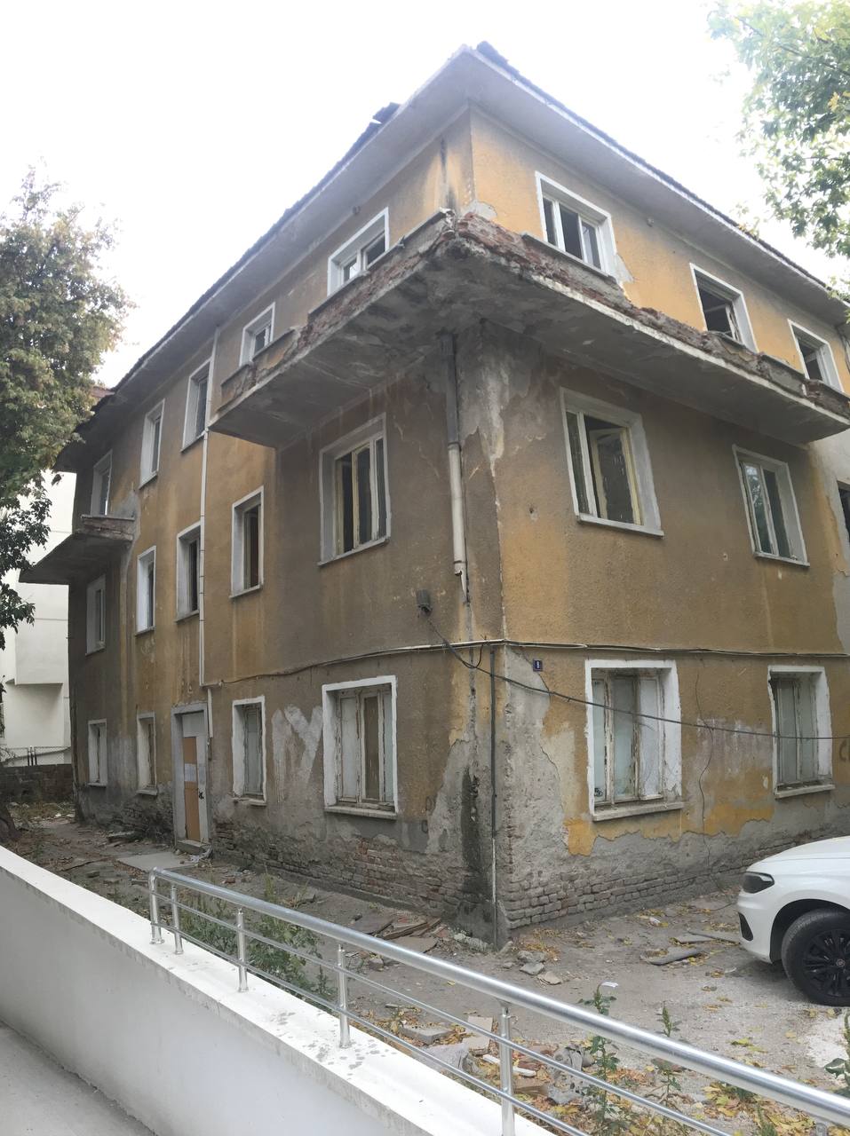 Aydınlıkevler Mahallesi Çaba Sokak Yıkım Tebligatı