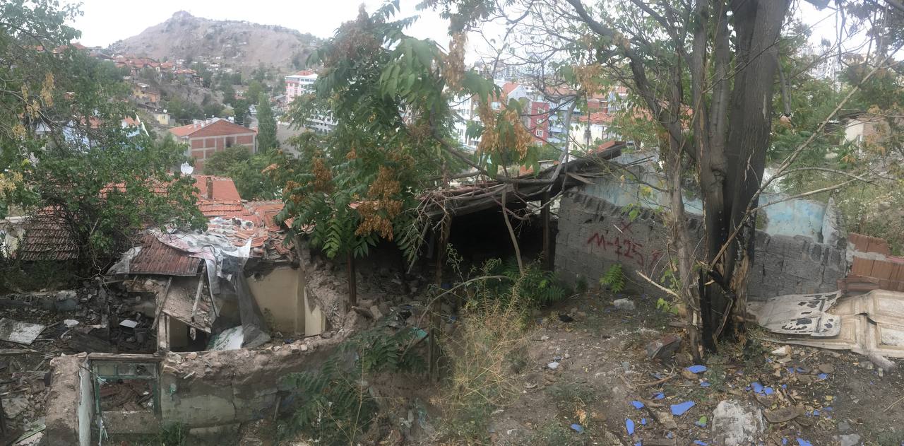 Hacettepe Mahallesi Yönü Sokak Yıkım Tebligatı 2