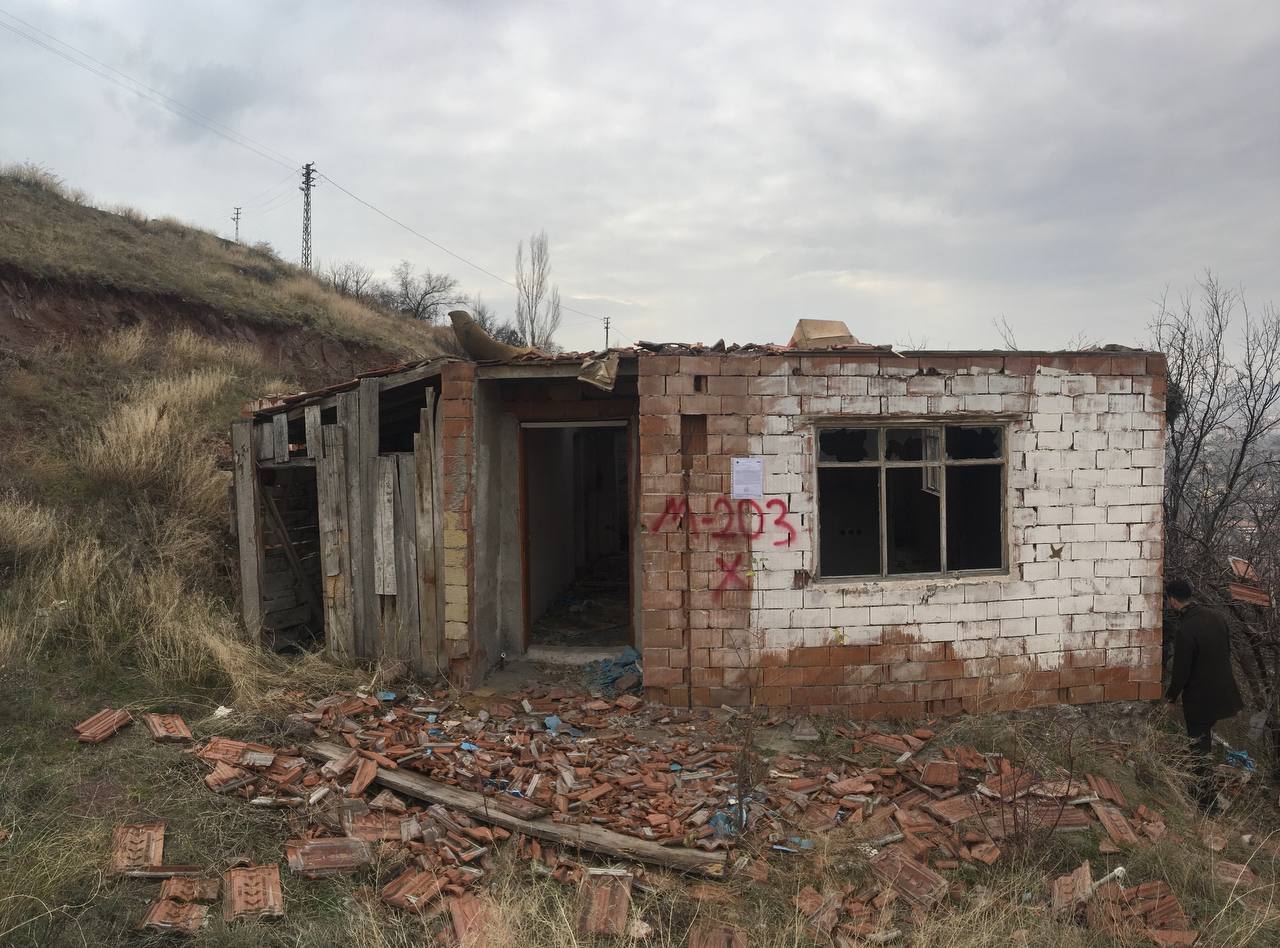 Solfasol Mahallesi 1400/7 Sokak Yıkım Tebligatı 5