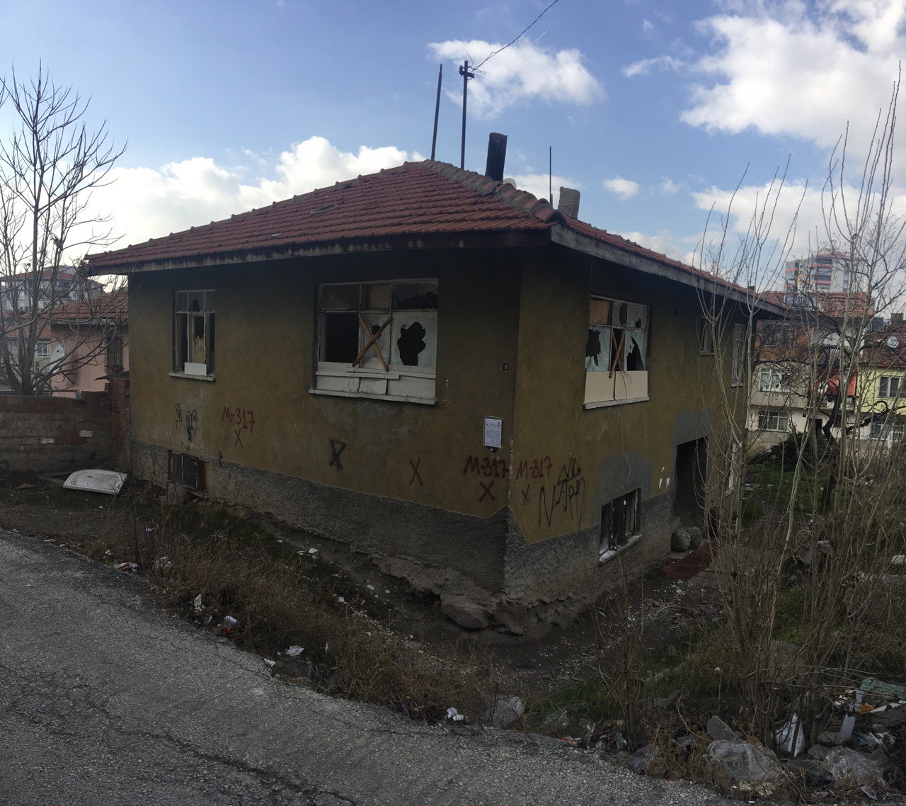 Ulubey Mahallesi 837 Sokak Yıkım Tebligatı