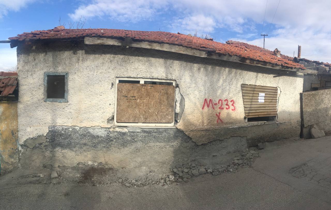 Hacettepe Mahallesi Yönü Sokak Yıkım Tebligatı
