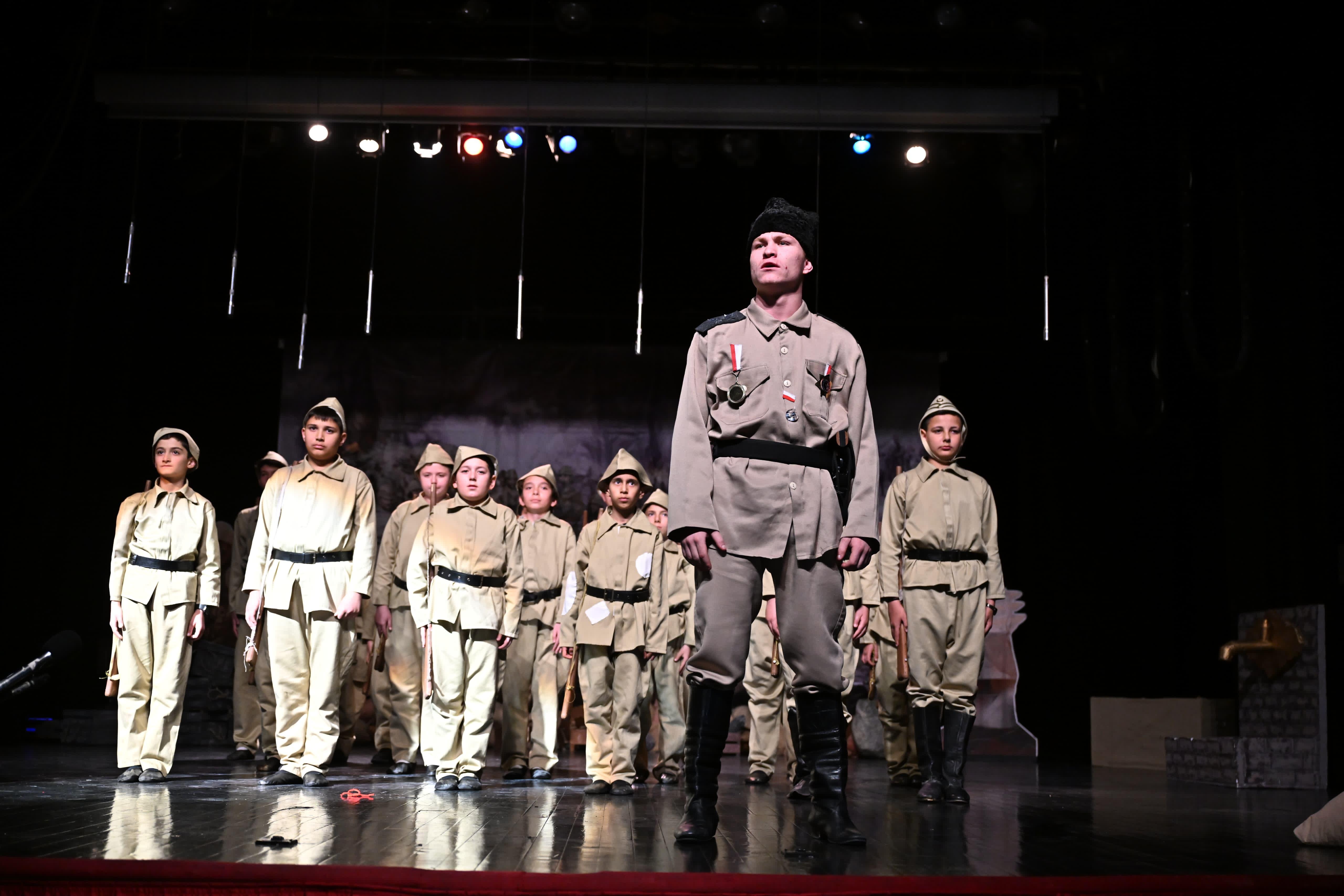 YOUNG PEOPLE FROM ALTİNİNG SAID "ÇANAKKALE IS IMPOSSIBLE"