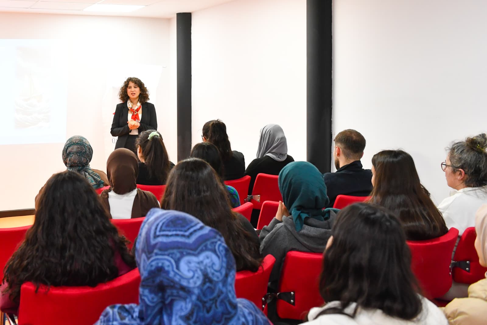SEMINAR THAT GUIDES YOUTH FROM ALTındaĞ