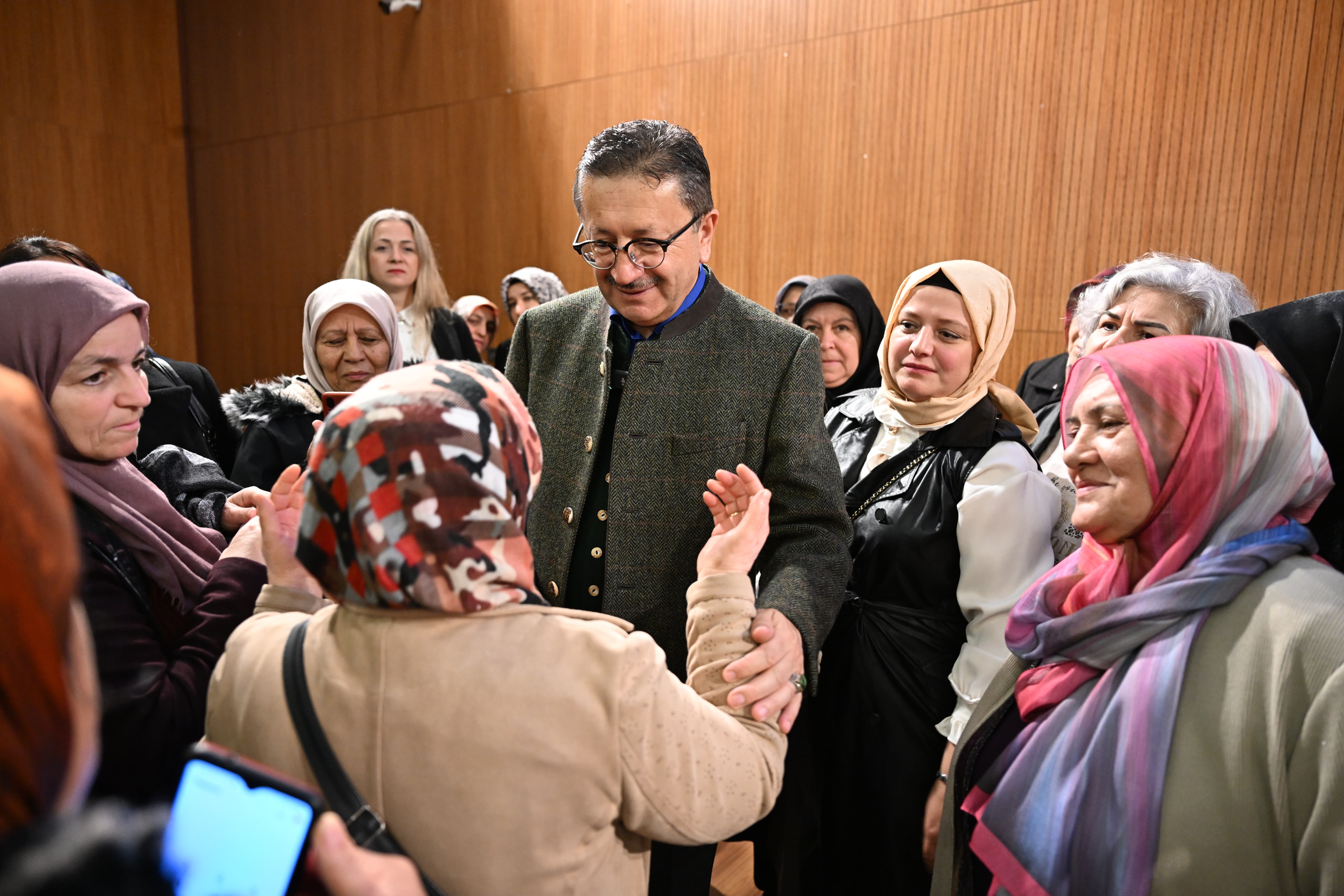 MAYOR TİRYAKİ MEET WITH CITIZENS FROM ALTİNĞĞ