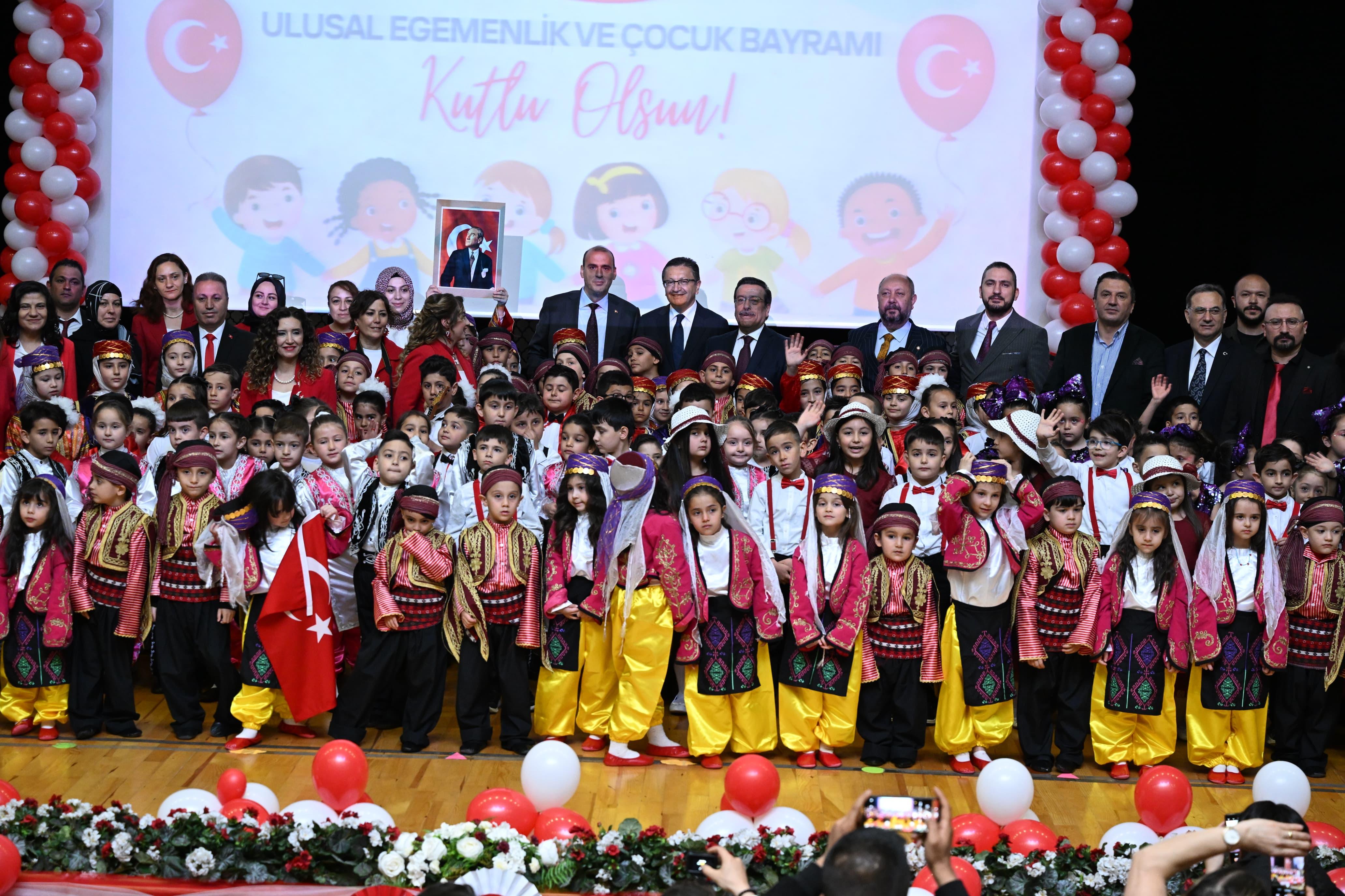 NEŞE DOLU 23 NİSAN