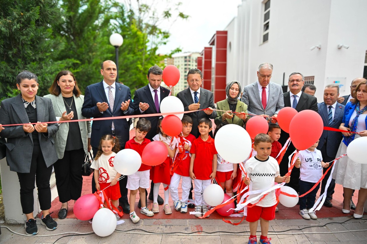 ALTINDAĞ’A 1 KREŞ DAHA