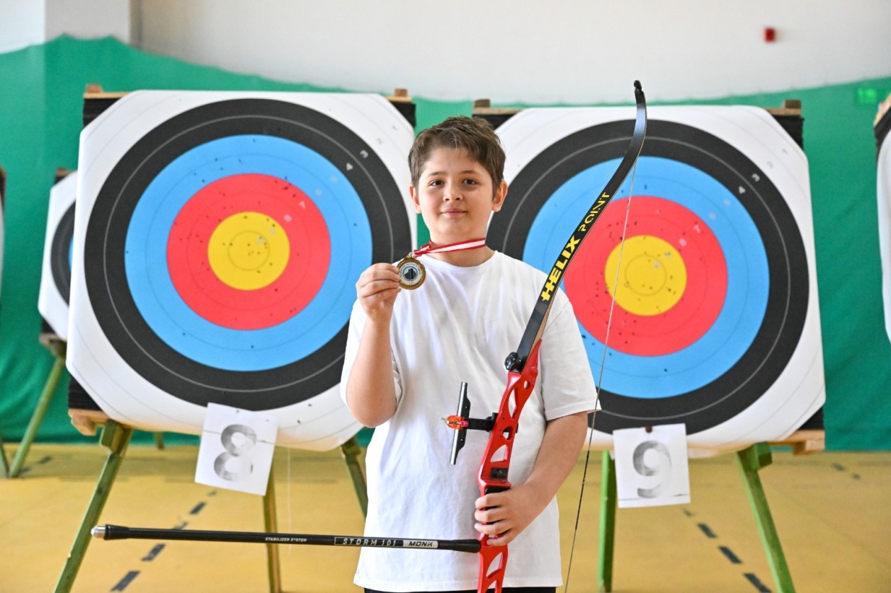 ARCHERS FROM ALTINDAĞ HIT THE BULLSEYE