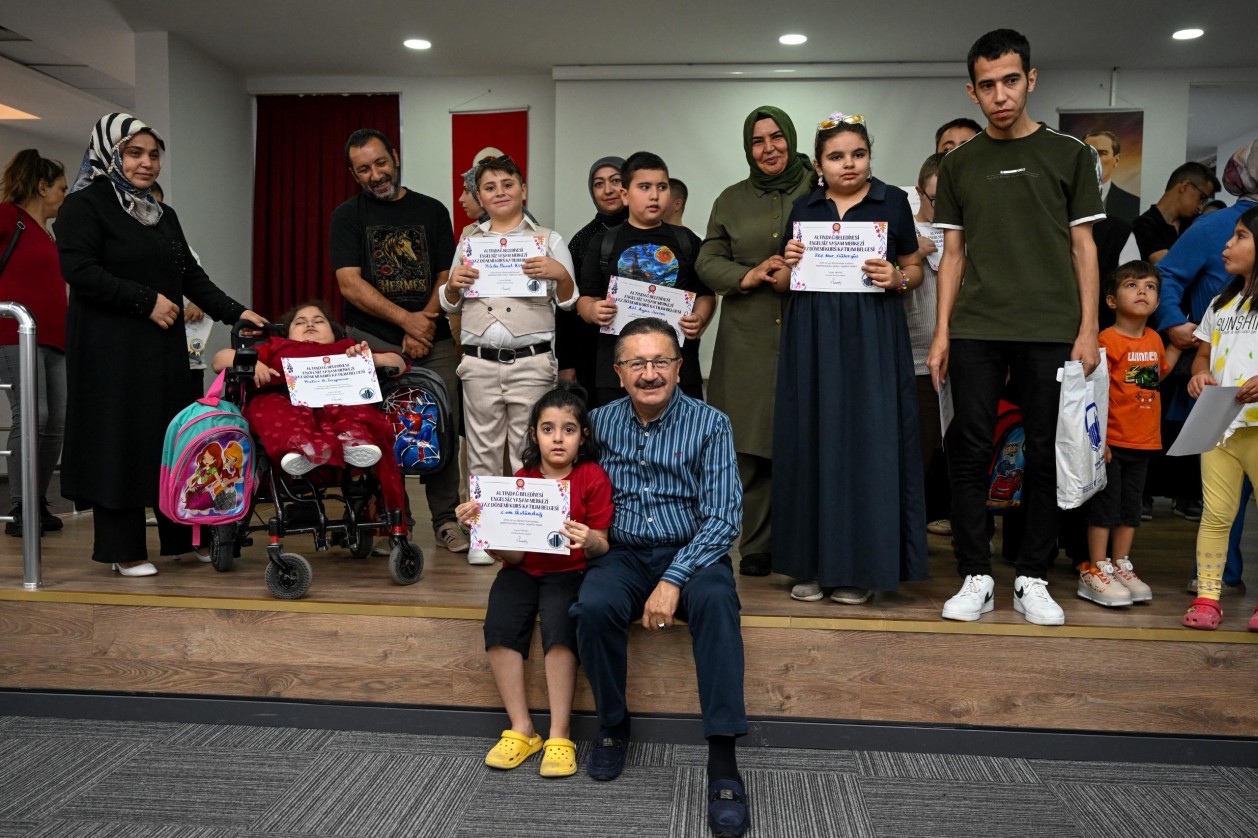 ENGELSİZ YAŞAM MERKEZİ’NDE YAZ DÖNEMİ SONA ERDİ