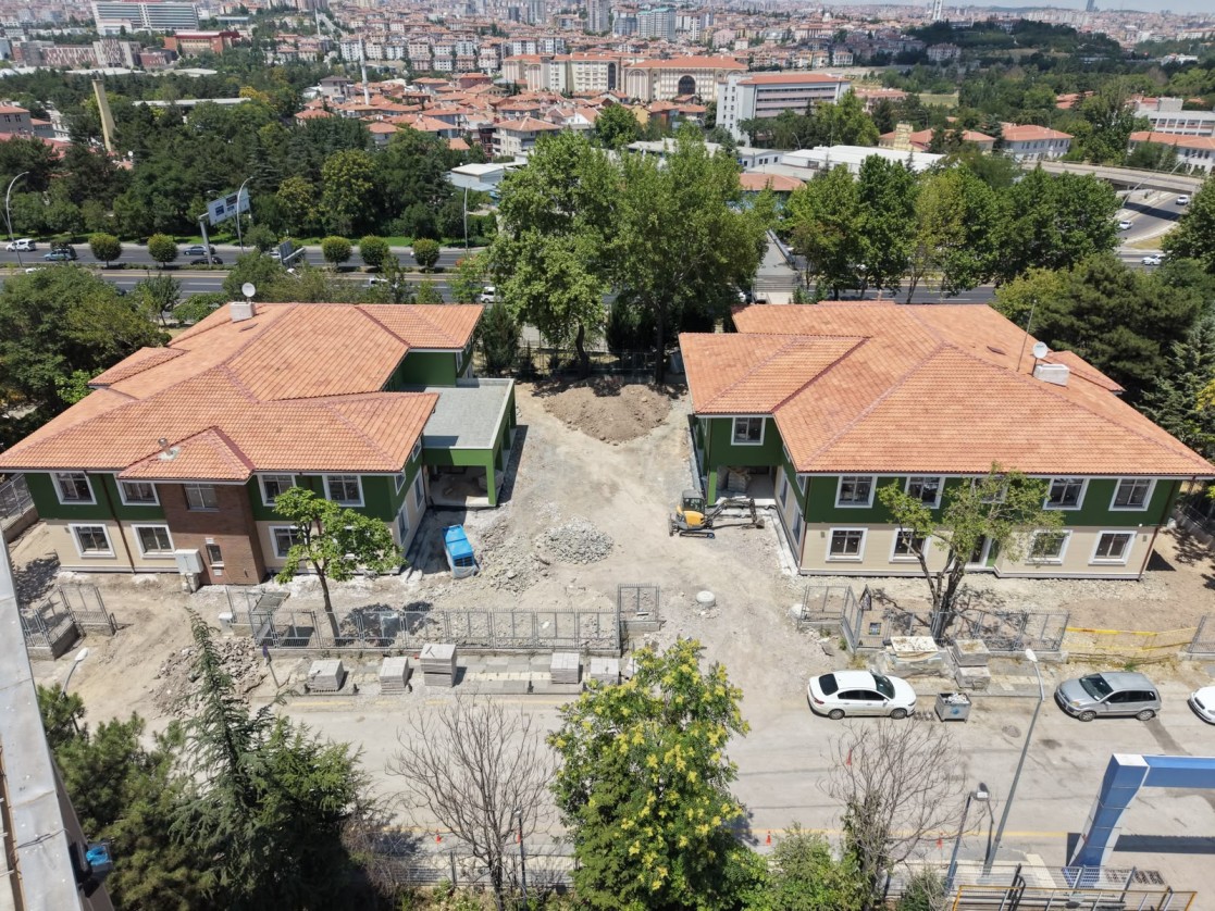 ZÜBEYDE HANIM MAHALLESİ’NDE 2 YATIRIM AÇILIŞ İÇİN GÜN SAYIYOR