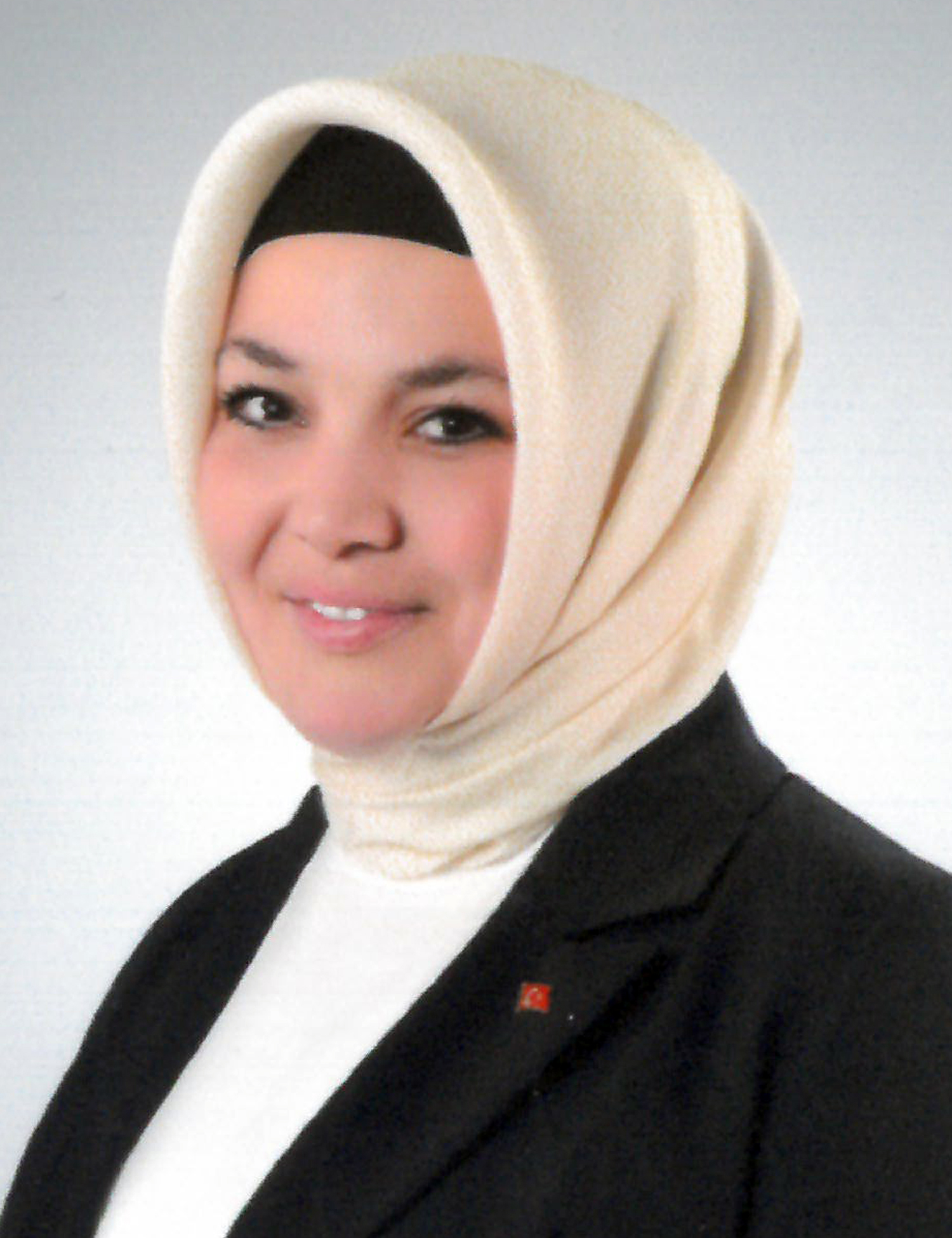 Demet AKÇADAĞ