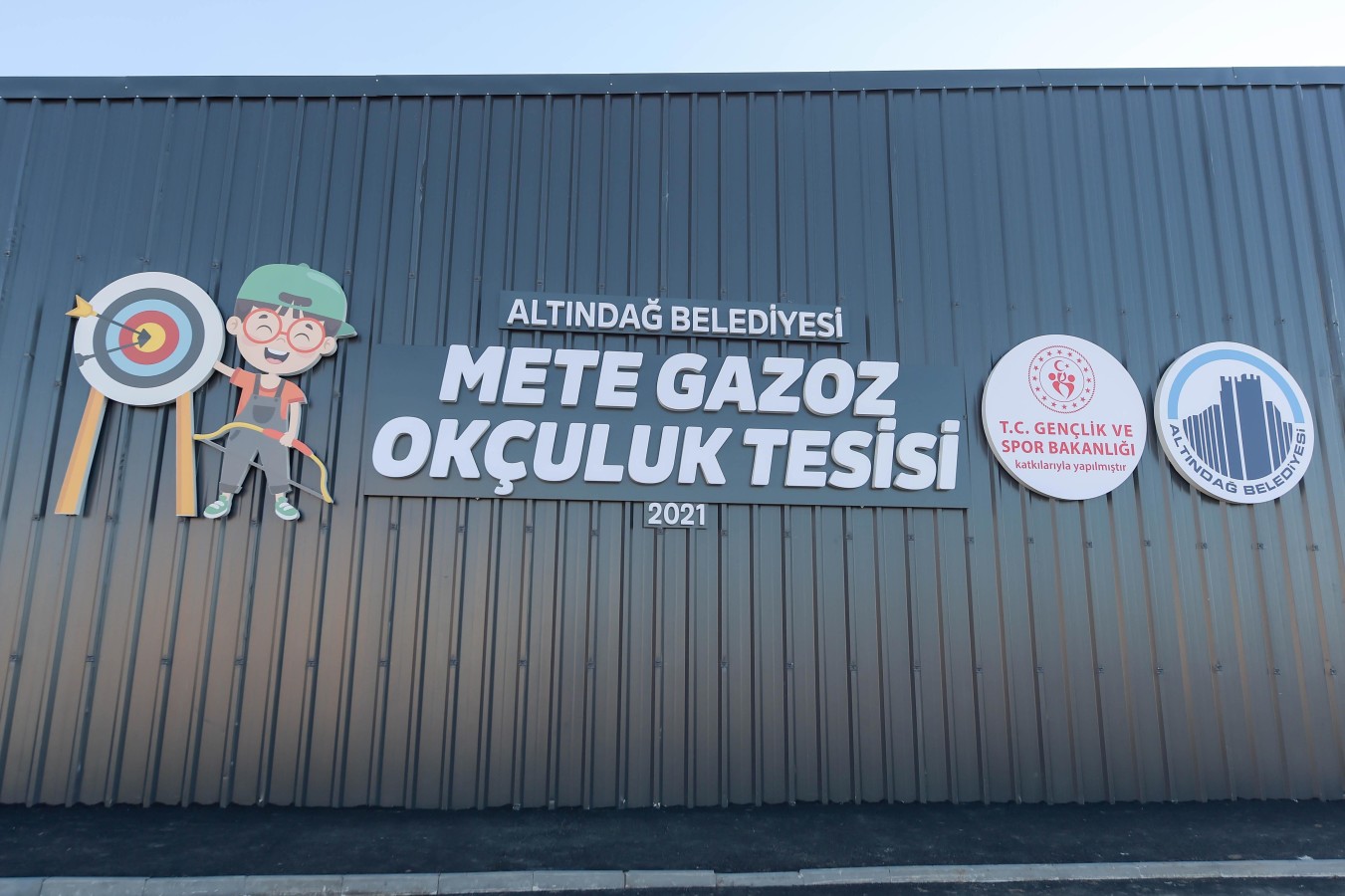 Doğantepe Mete Gazoz Okçuluk Salonu